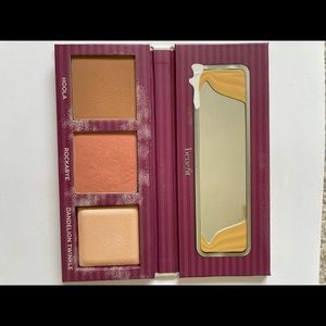 Benefit Babe on Board face palette trio